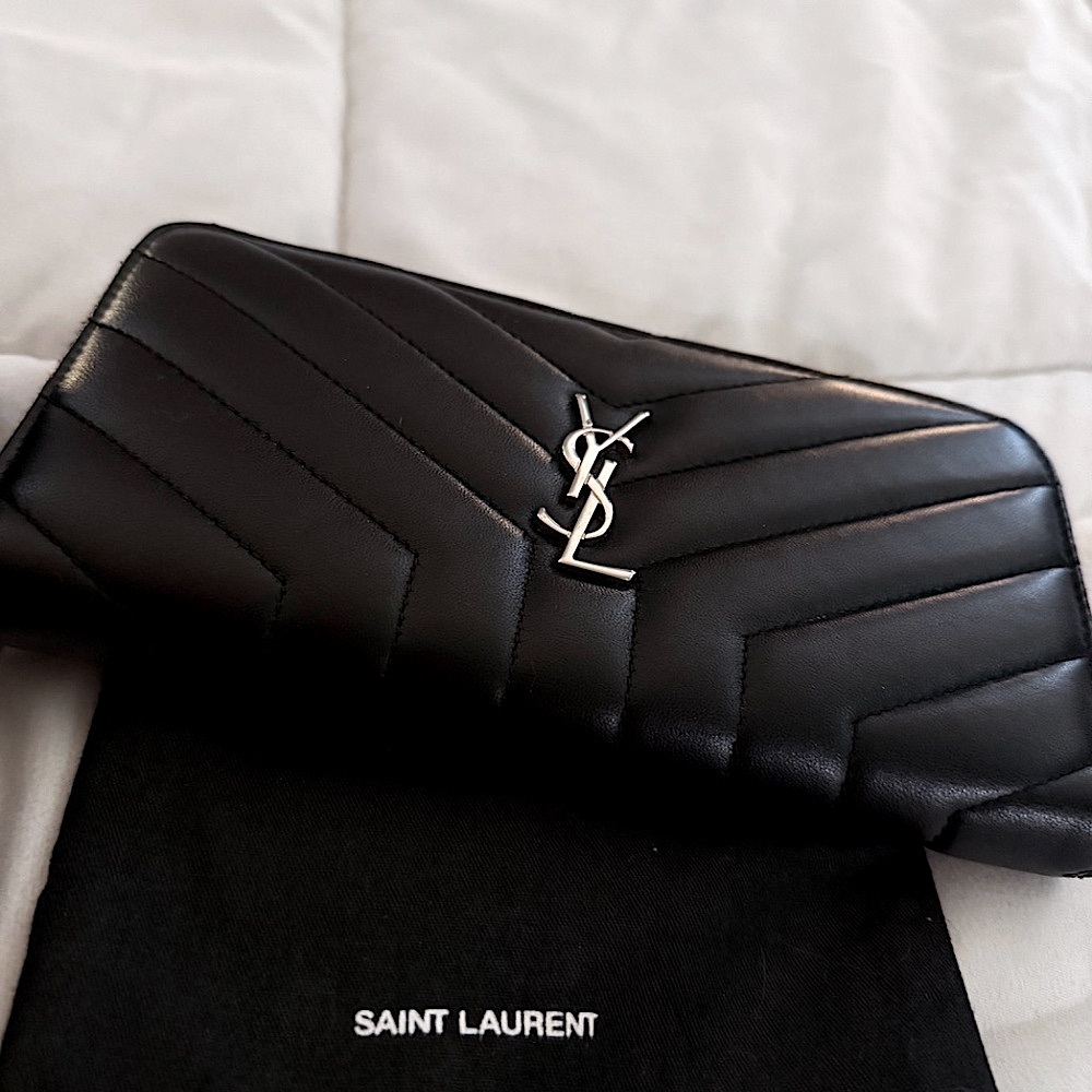 Saint Laurent YSL Loulou chevron wallet